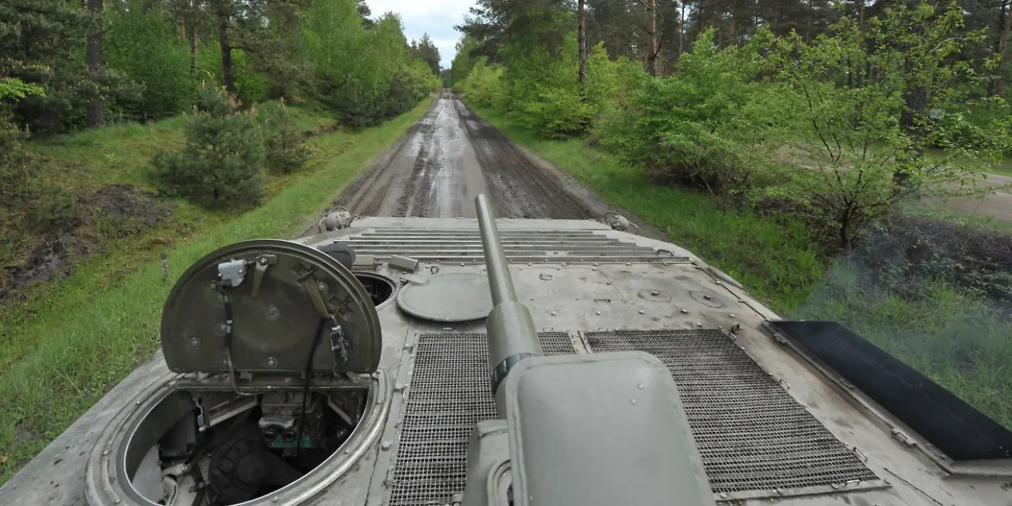 93_Einmal Panzer oder Bagger fahren.jpg