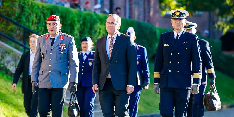 Verteidigungsminister Boris Pistorius besucht die Marine