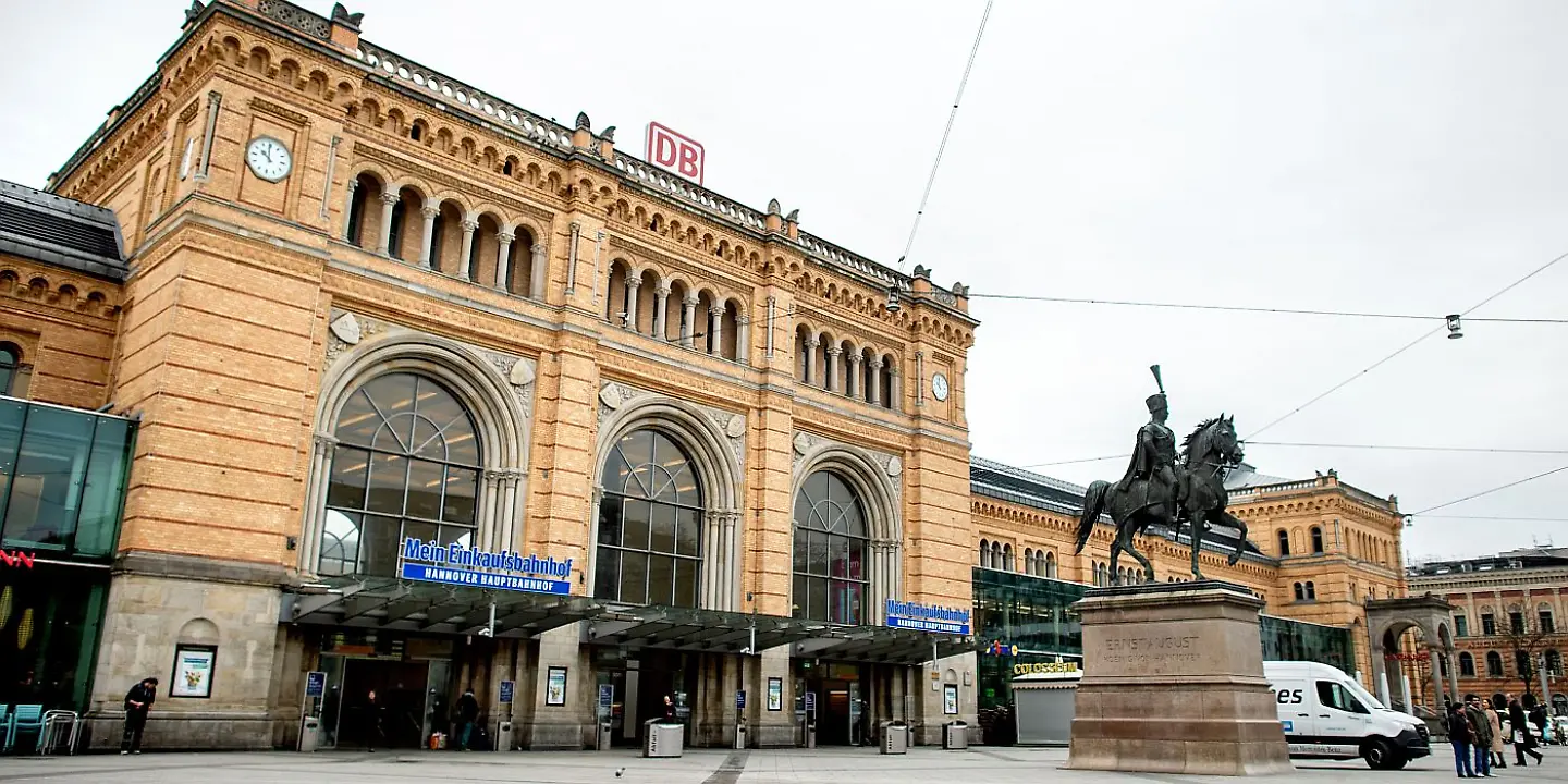 Hannover Hauptbahnhof.jpg