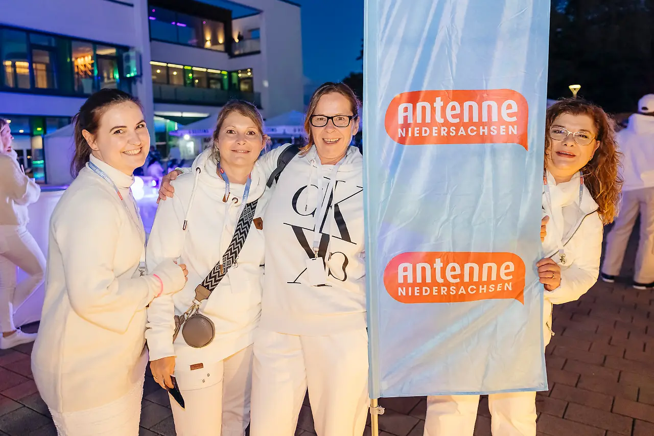 ANTENNE_WHITENIGHT_3035.jpg