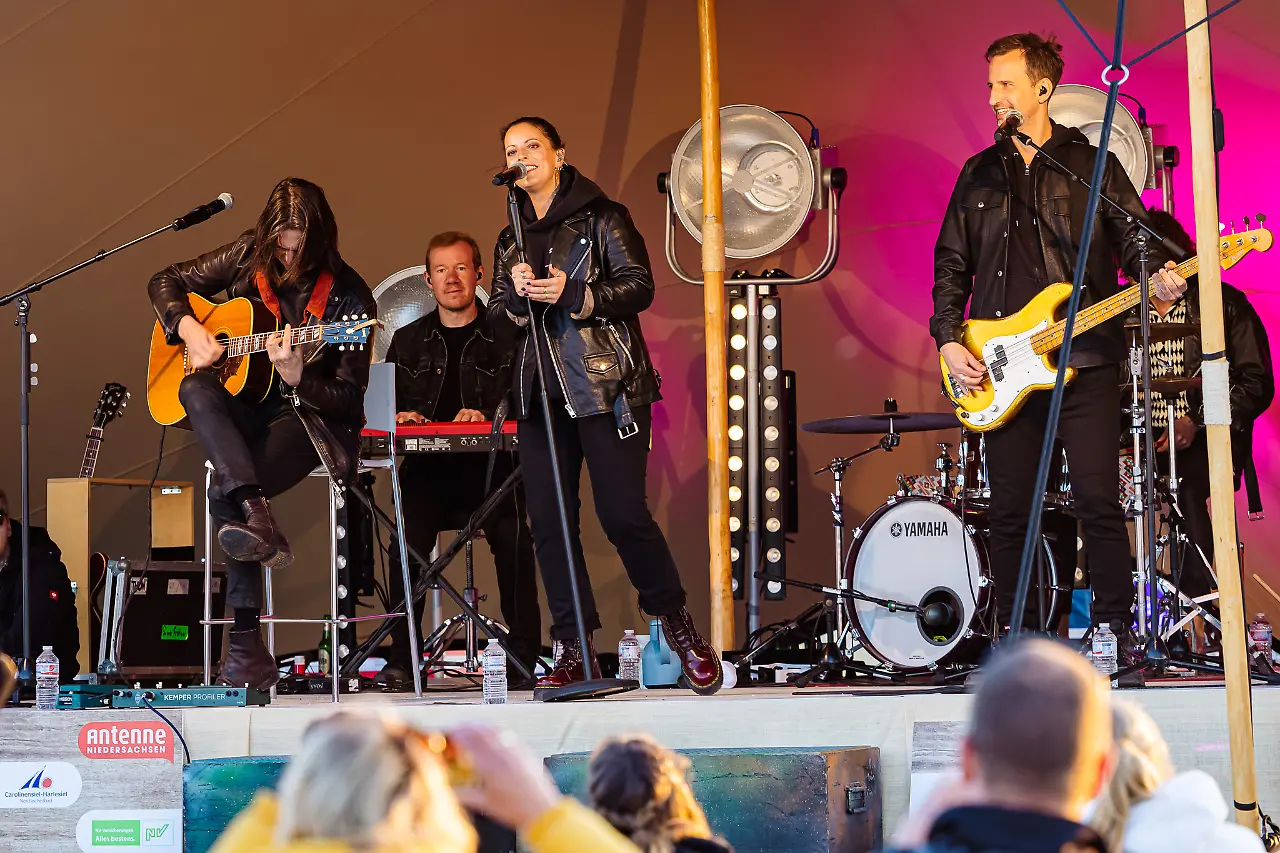 Silbermond_beim_Antenne_Niedersachsen_Strandkonzert_2023.jpg